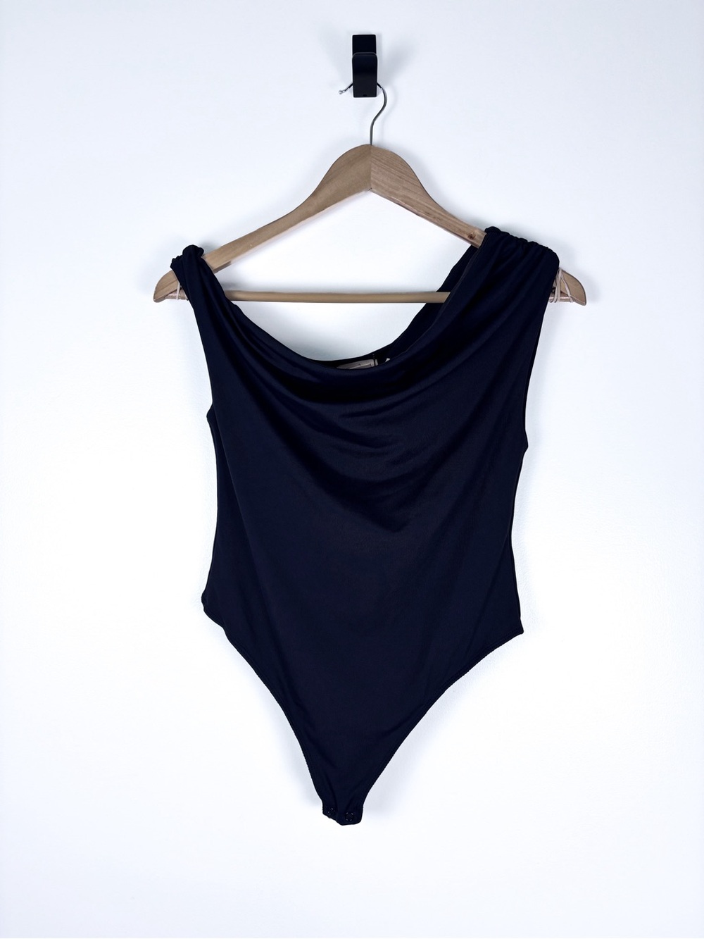 Camila Coelho Revolve Draped Off-Shoulder Bodysuit in Black Size Medium NWT